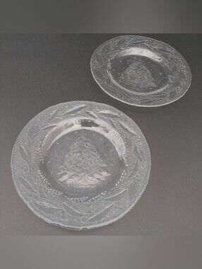 Vintage Arcoroc Holly Tree Glass Salad Plates 7.75" Set of 2 Christmas